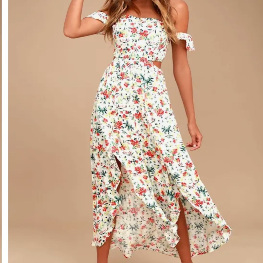 Lush White and Red Off-Shoulder Sundress with Ruffled Tiers